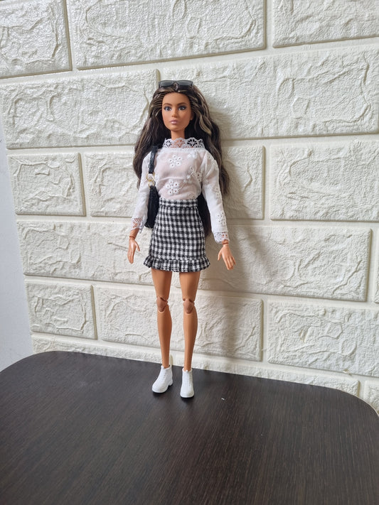 Skirt handmade for barbie.