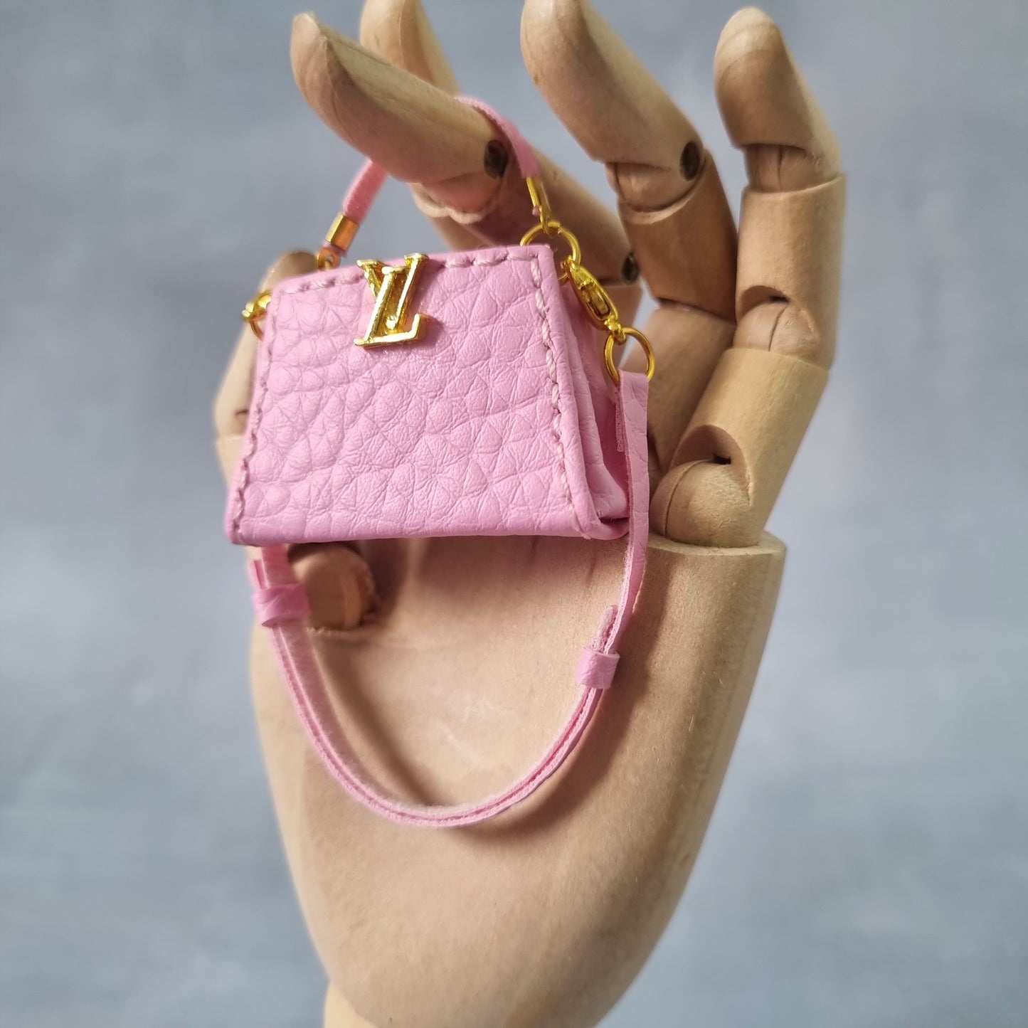 Pink handbag For Barbie, Blythe , 1/6 Bjd doll with logo