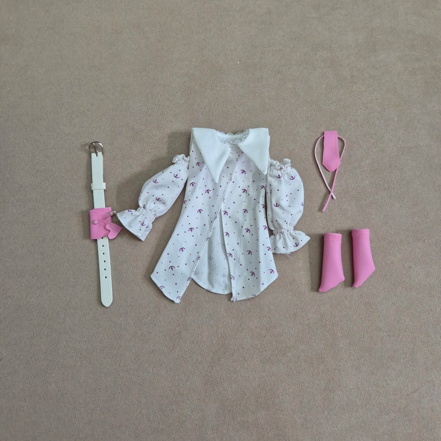 Dress and belt for Barbie, Curry Barbie doll
