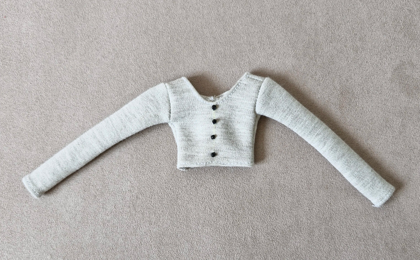 Long sleeve crop top outfits with jeans for Barbie