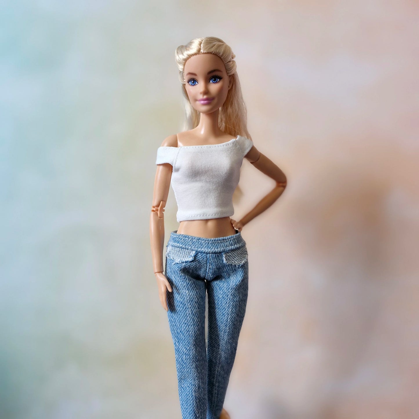 Off shoulder top and jeans for Barbie