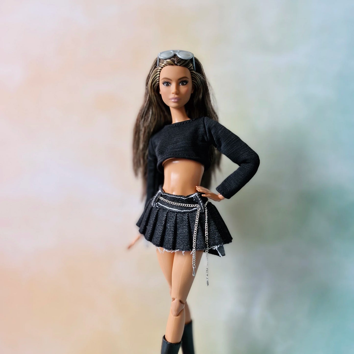 Outfit Croptop and pleated mini skirts for Barbie doll