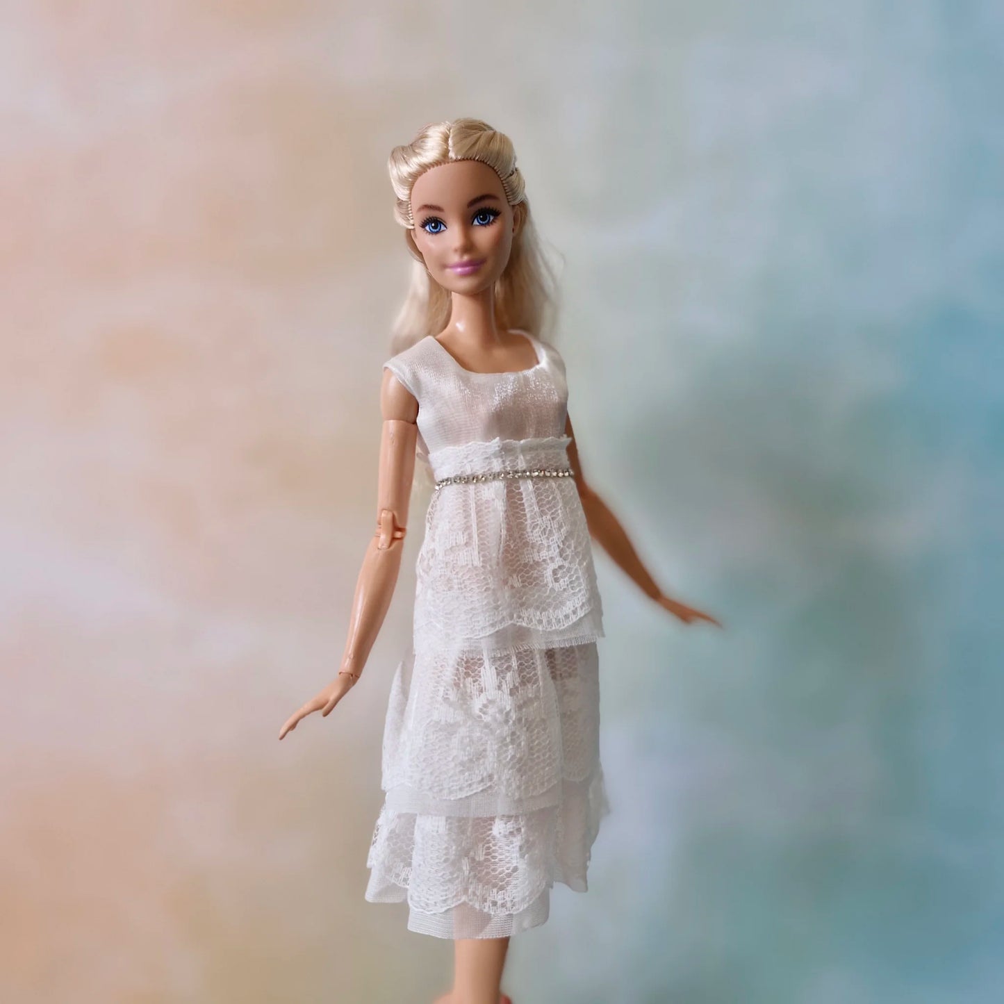 Outfit Long blue trench coat and white lace dress for Barbie doll