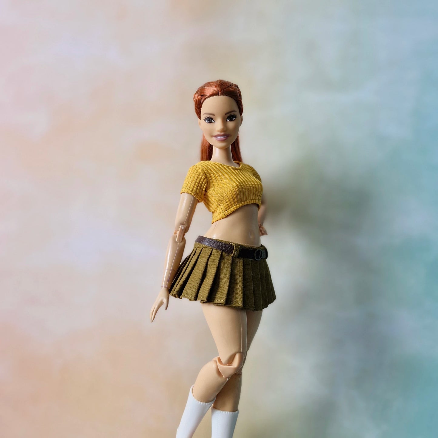 Detailed look at mustard yellow preppy doll outfit for curvy body type