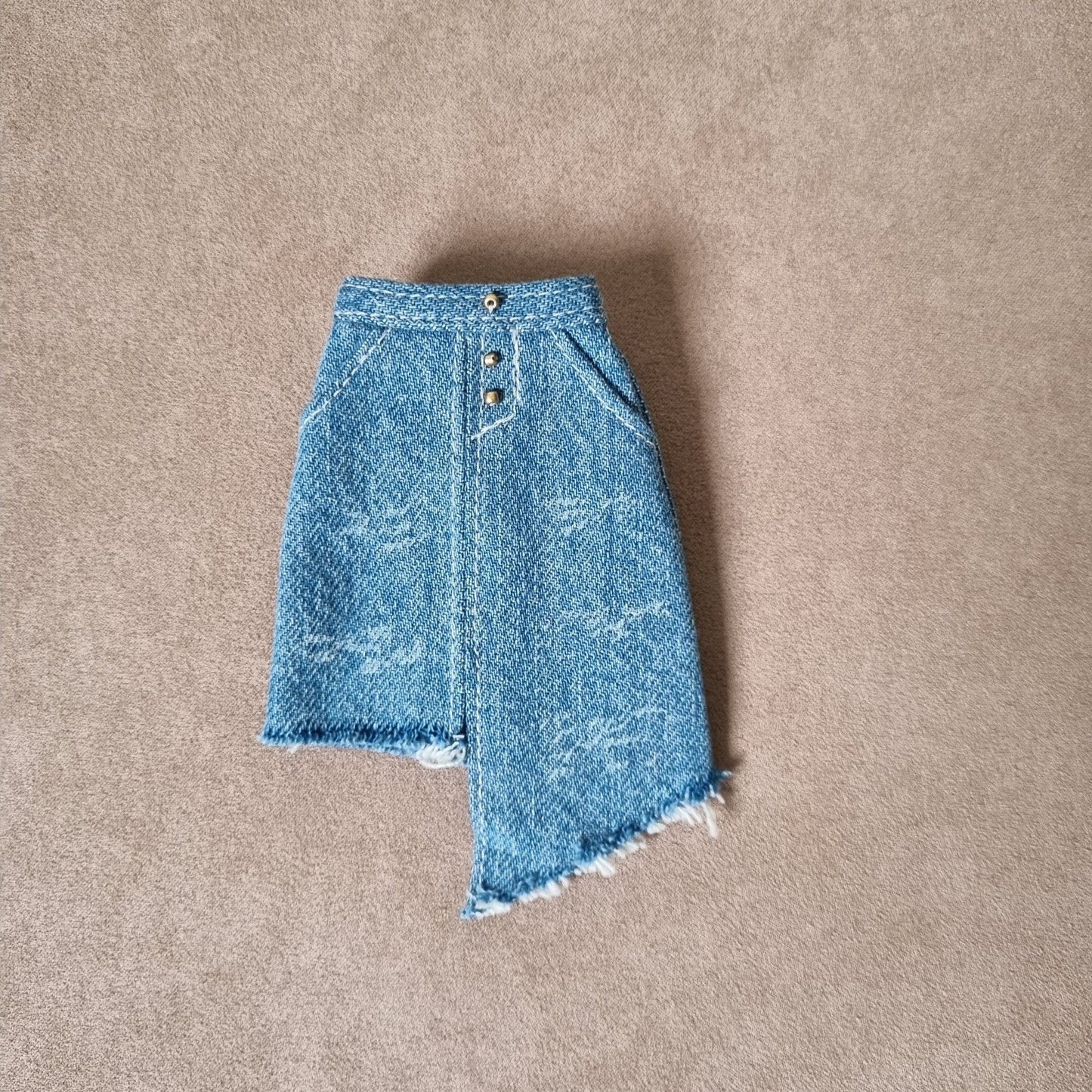 Collections Skirt and Crop handmade for barbie , 11.5" doll , 1/6 doll.
