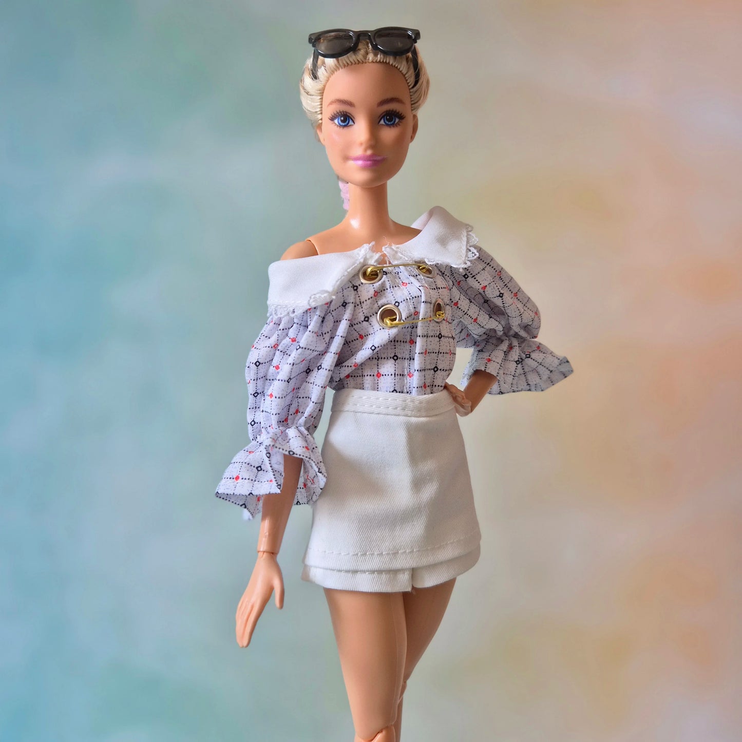 Top and skirt for barbie doll