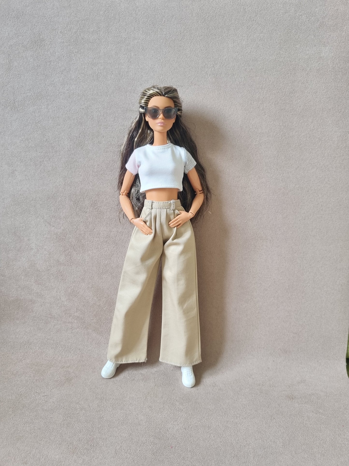 White shirt and Pants for Barbie doll