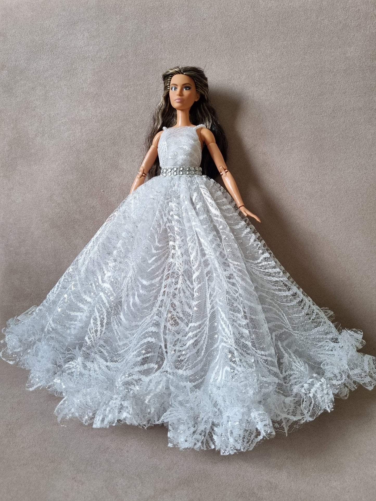 White princess dress for Barbie