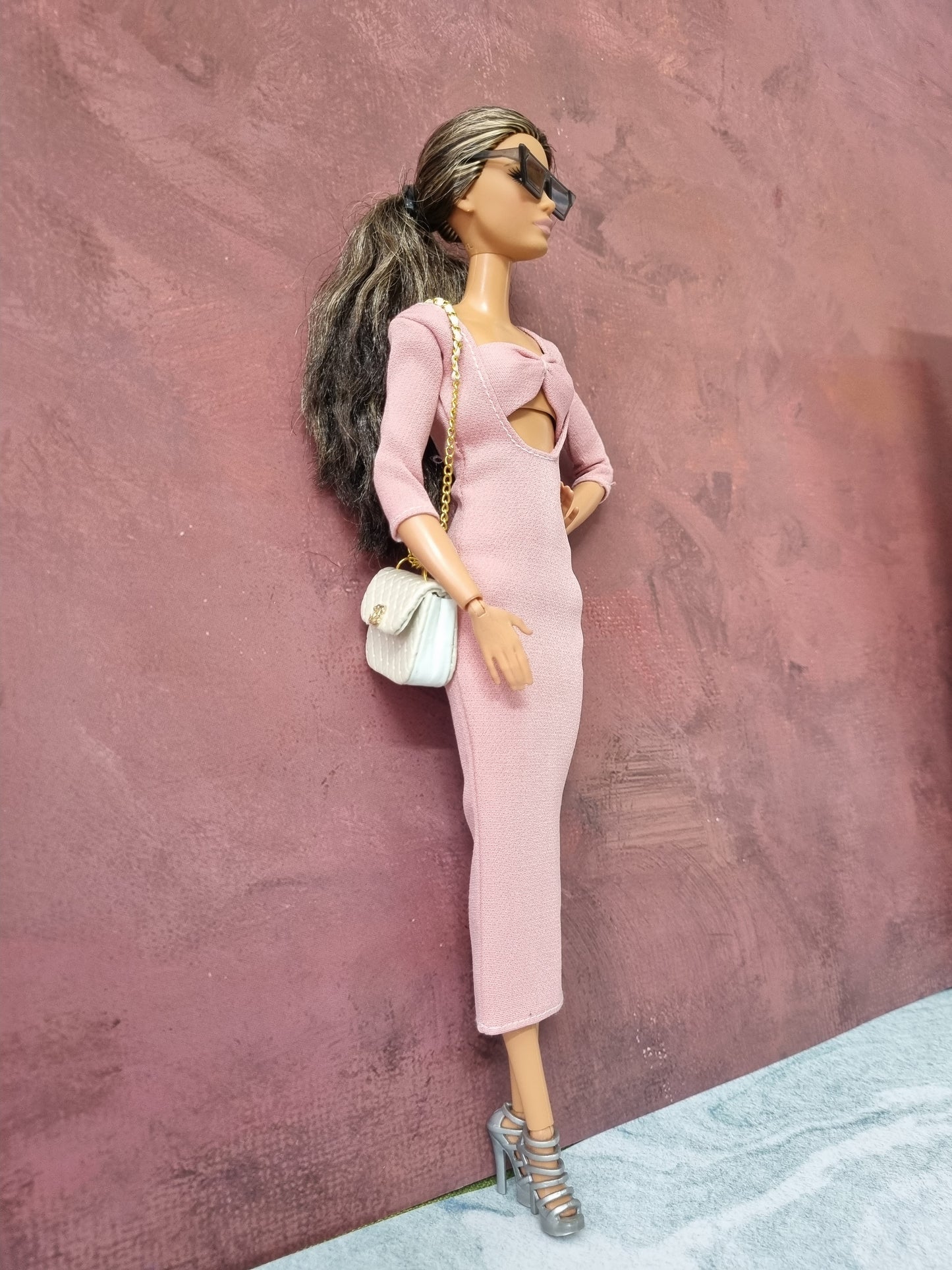 Sheath dress for Barbie