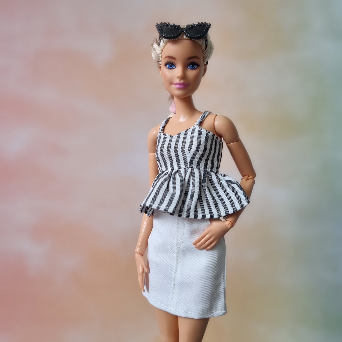 Skirt for Barbie doll