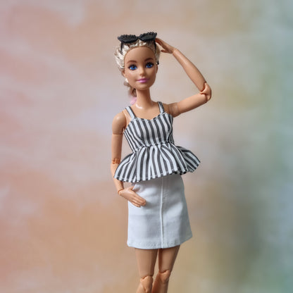 Skirt for Barbie doll