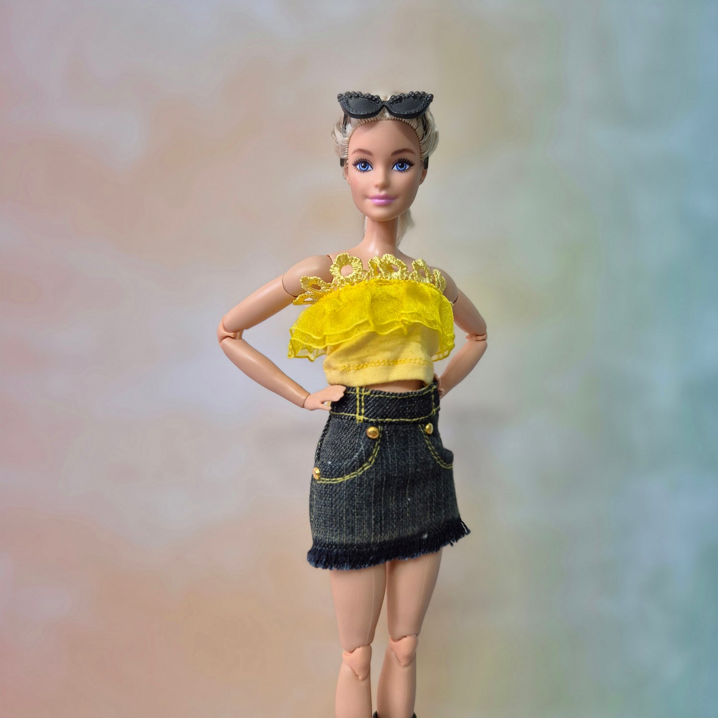 Skirt for Barbie doll