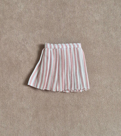 Skirt for Barbie doll