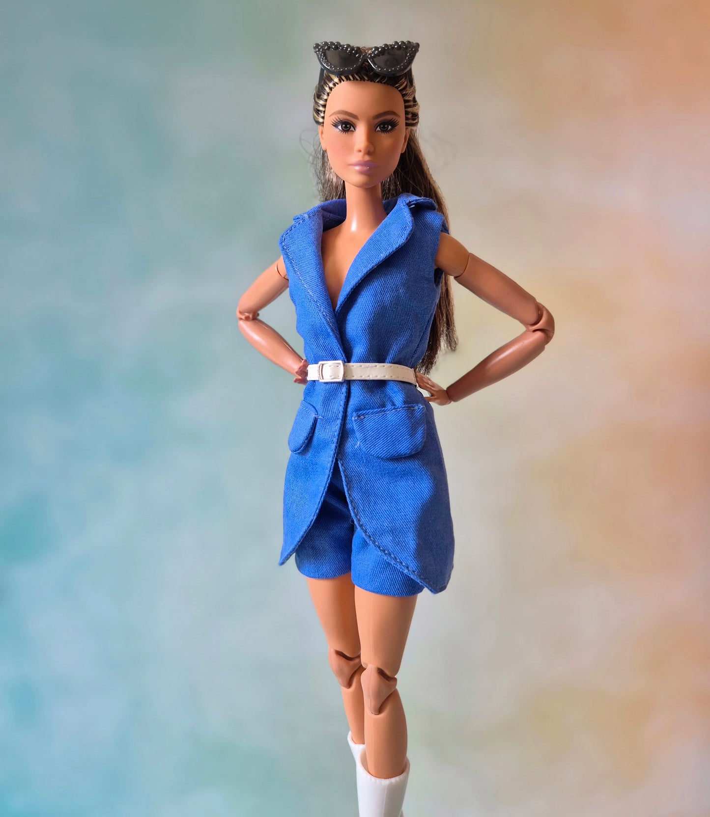 Blue sleeveless blazer, blue bra and short sets for Barbie doll.