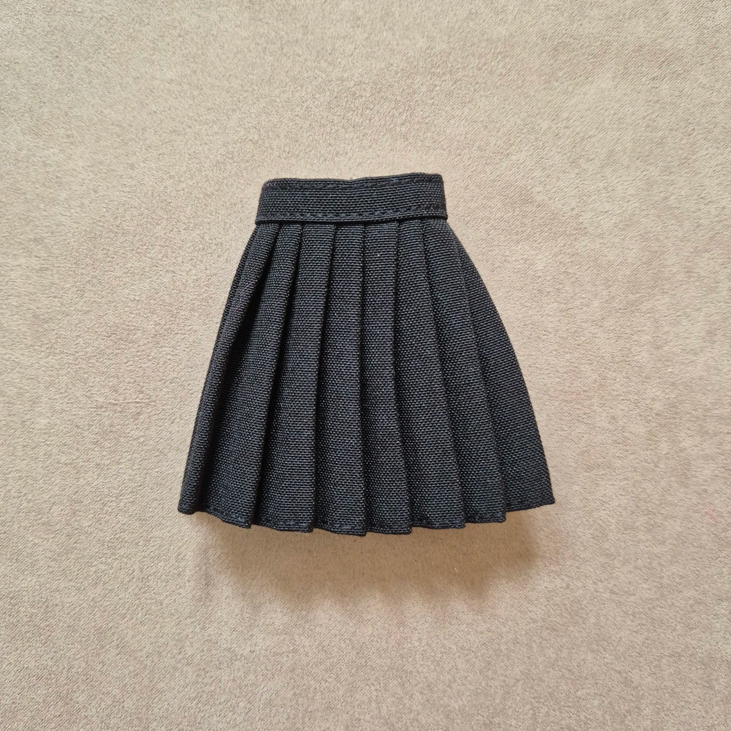 Outfit peplum camisole and Plate Skirt for barbie , 1/6 doll