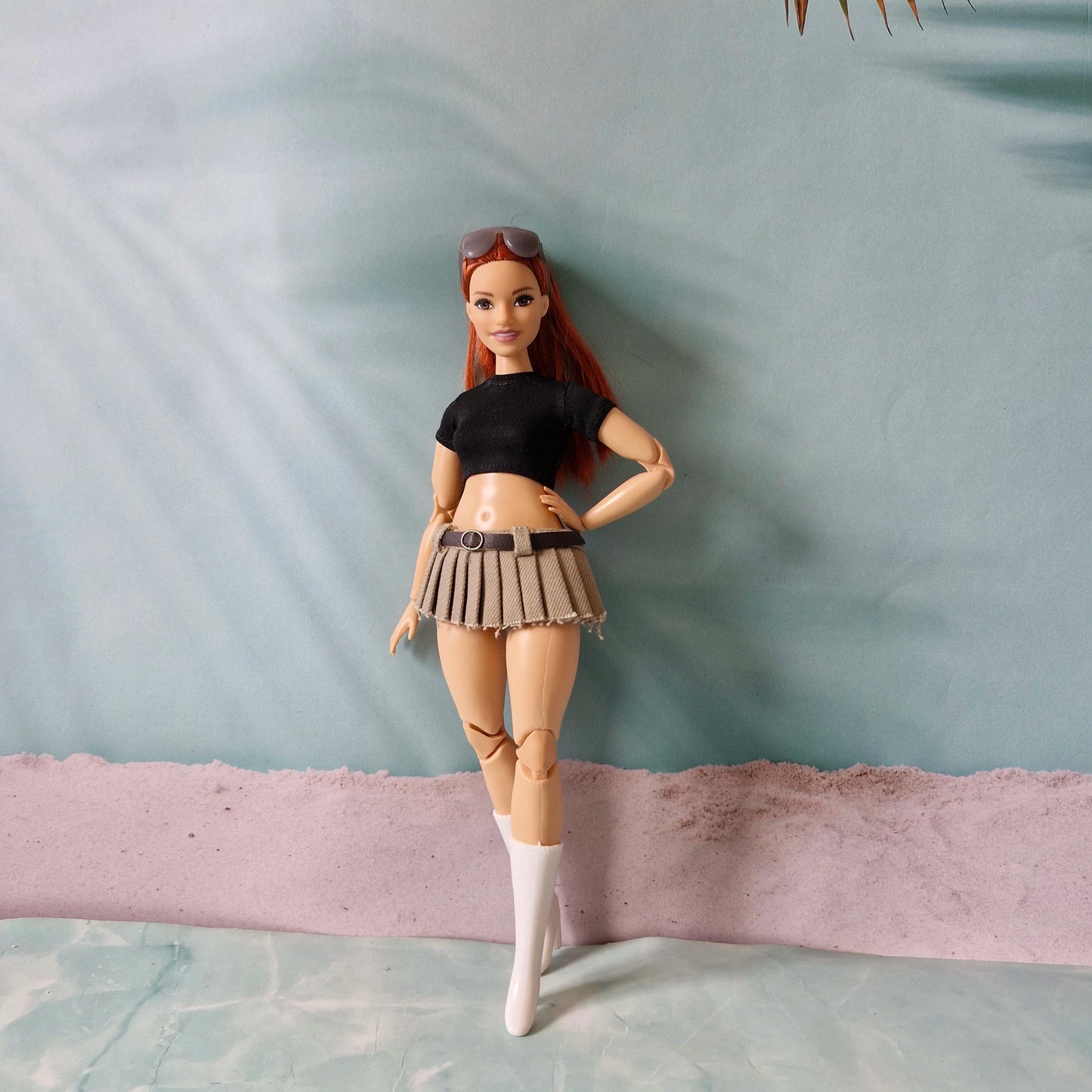 Curvy Barbie Mini Skirt & Crop Top Outfit – Trendy Pleated Skirt Set