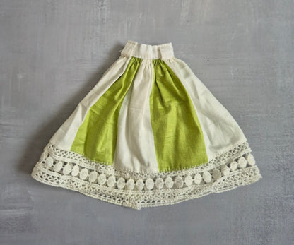 Skirt for Barbie doll